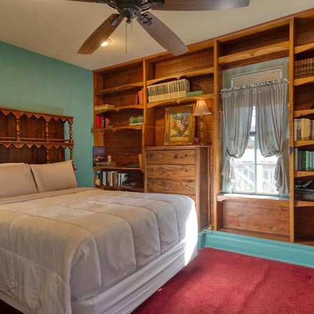Downtown Chantilly Ste Piedmont Eureka Springs Extérieur photo