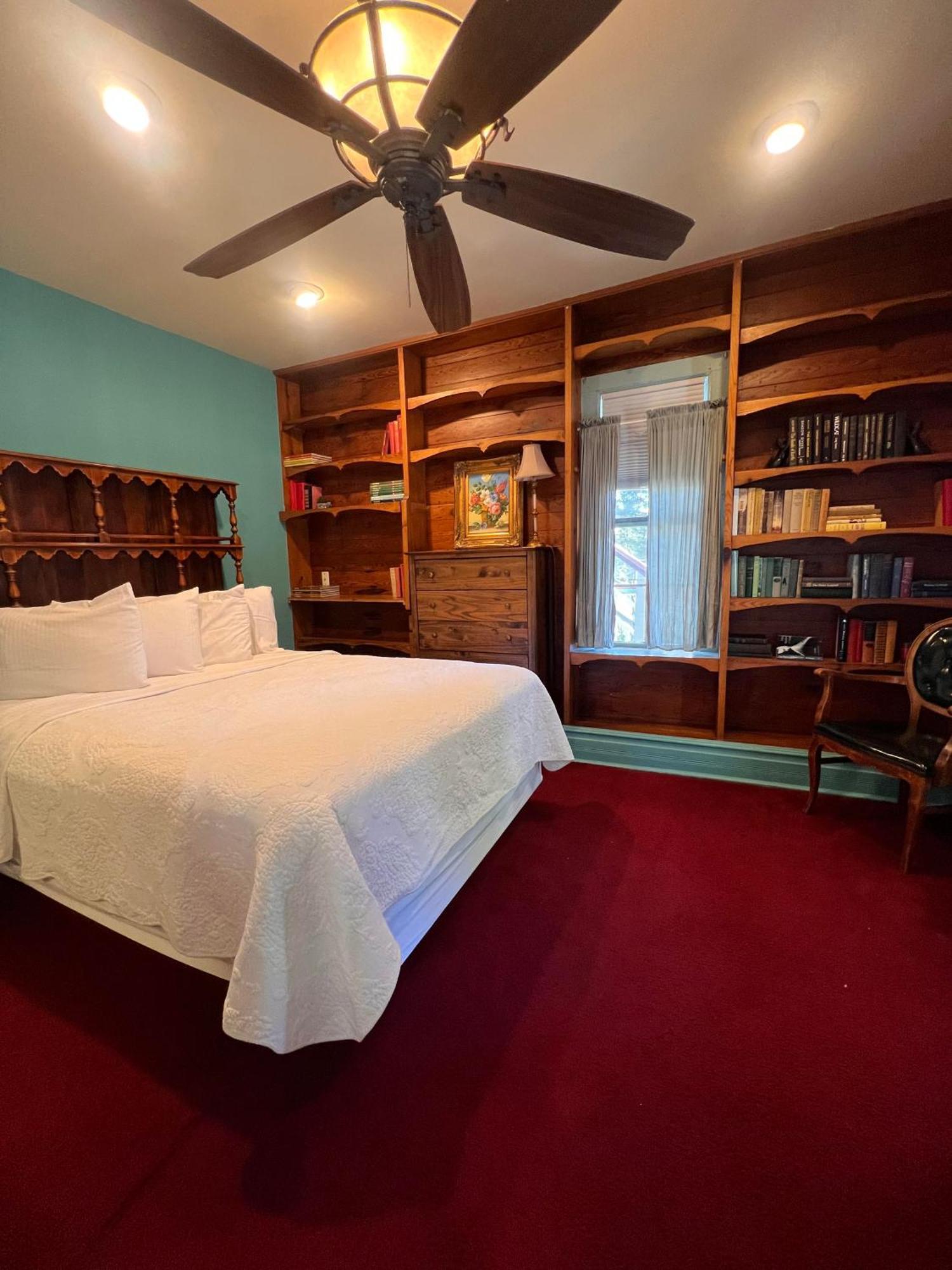 Downtown Chantilly Ste Piedmont Eureka Springs Extérieur photo