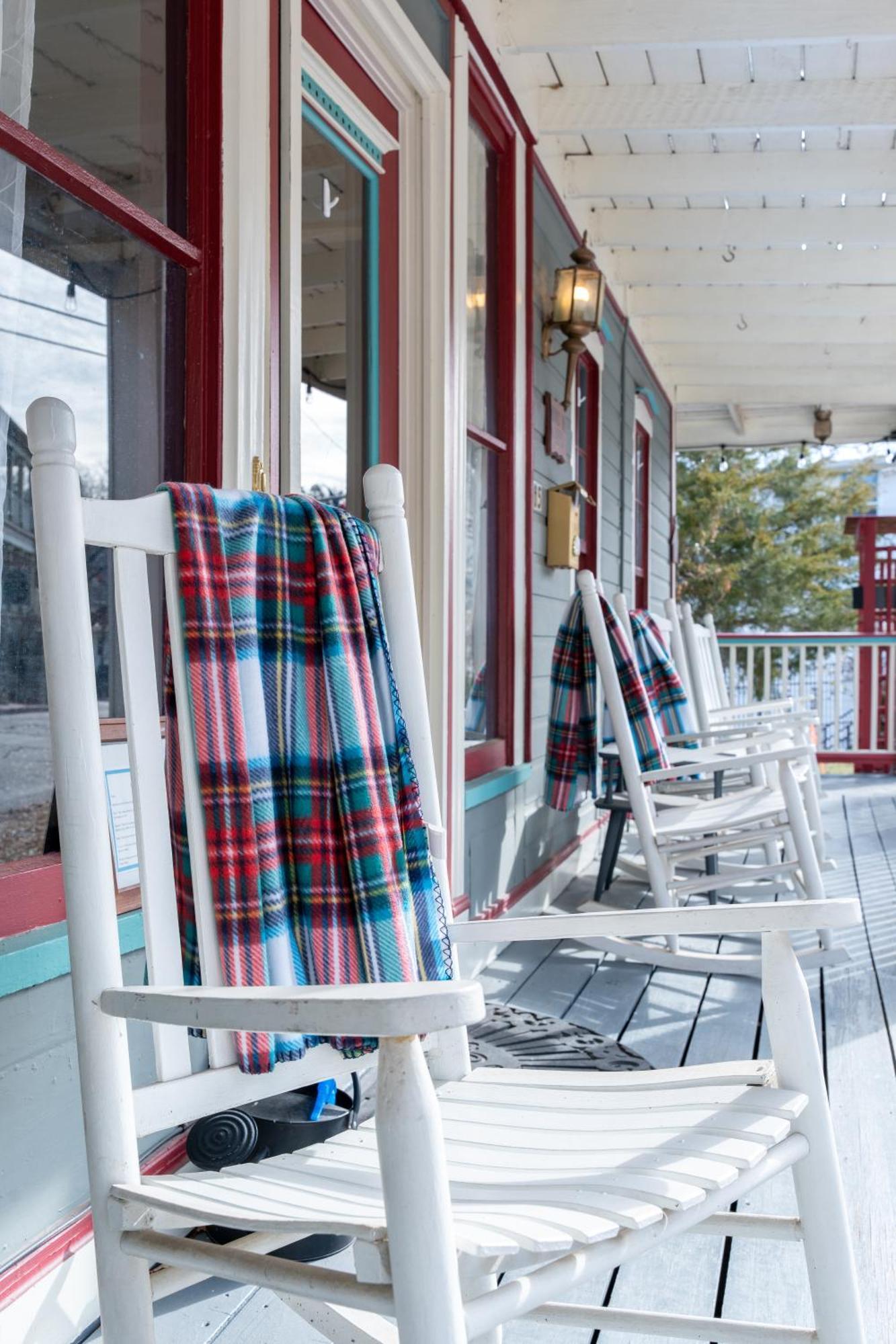 Downtown Chantilly Ste Piedmont Eureka Springs Extérieur photo