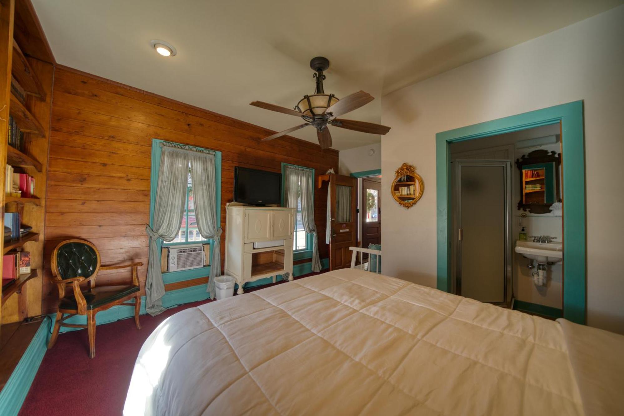 Downtown Chantilly Ste Piedmont Eureka Springs Extérieur photo